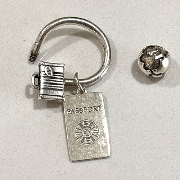 Rare Tiffany & Co 925 Silver Globe Passport Suitcase USA Key Ring Key Chain - Picture 11 of 13